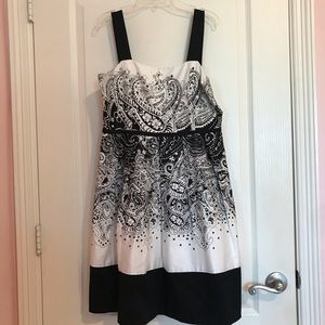 A-line black and white elegant dress with straps